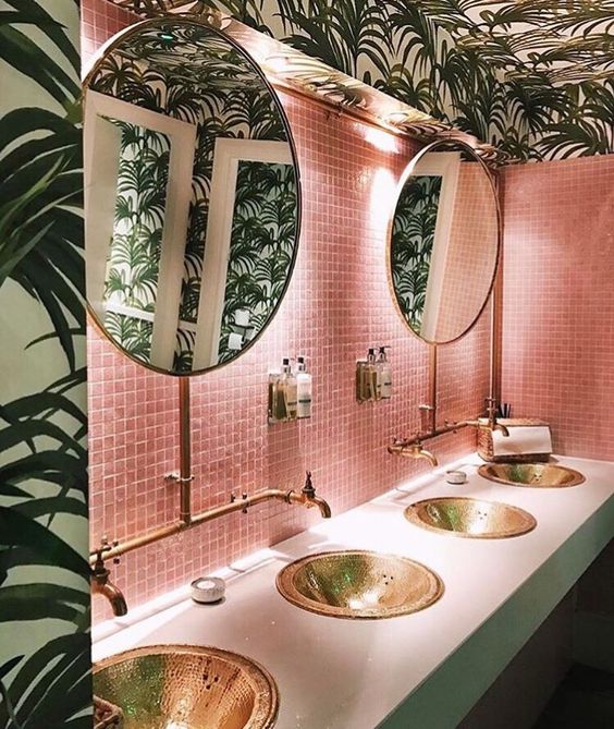 Restaurant Bathroom | DesignKhora